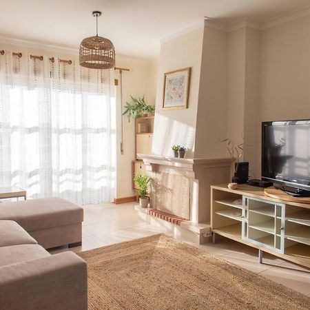 Middle Of The Bay 2 Bedroom Apartment เฟอร์เรล ภายนอก รูปภาพ